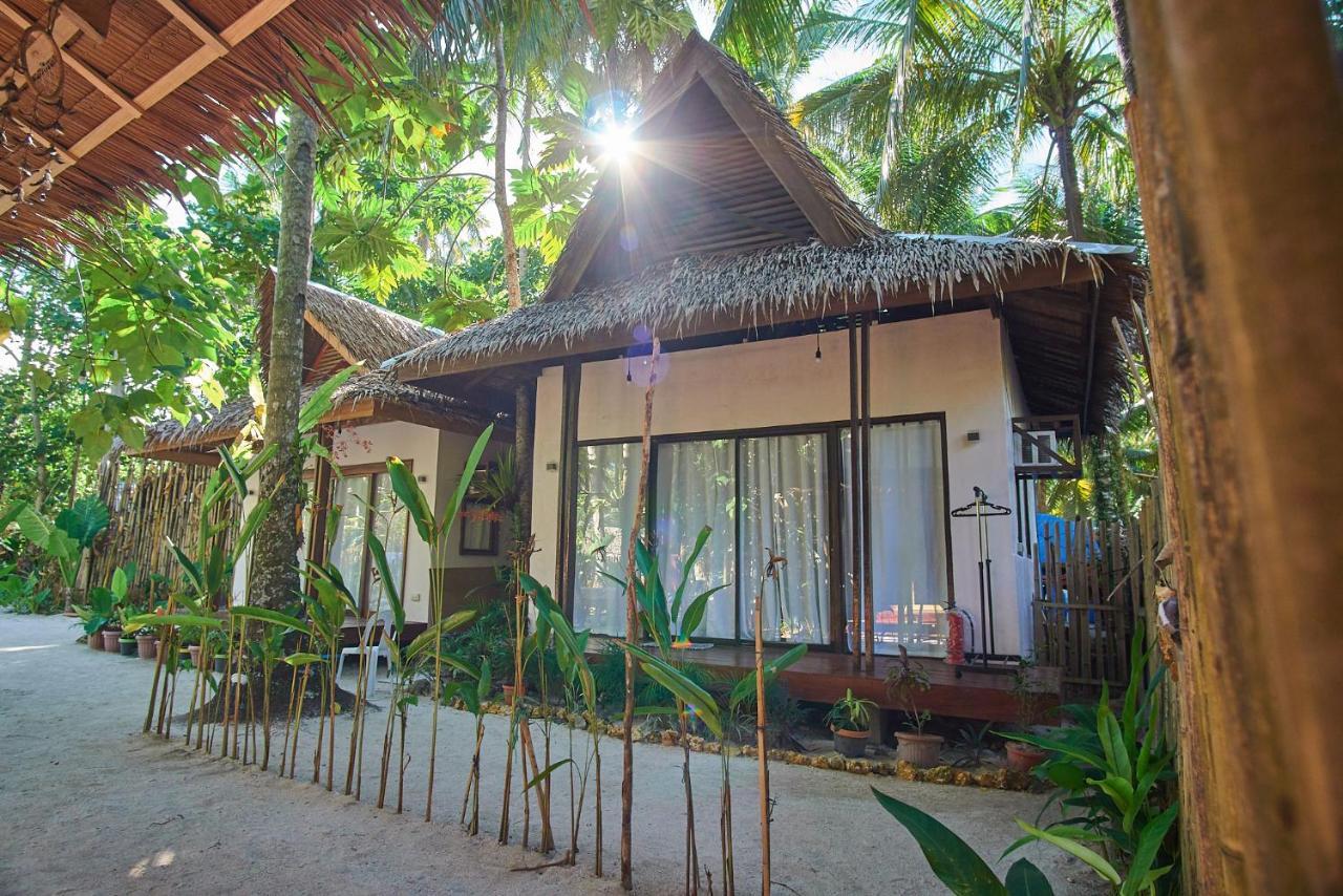Higala Hostel Siargao General Luna  Buitenkant foto