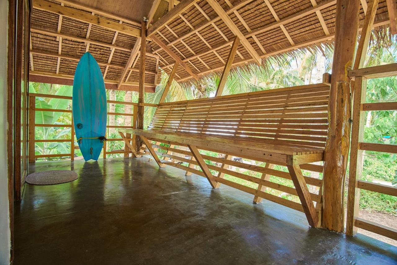 Higala Hostel Siargao General Luna  Buitenkant foto