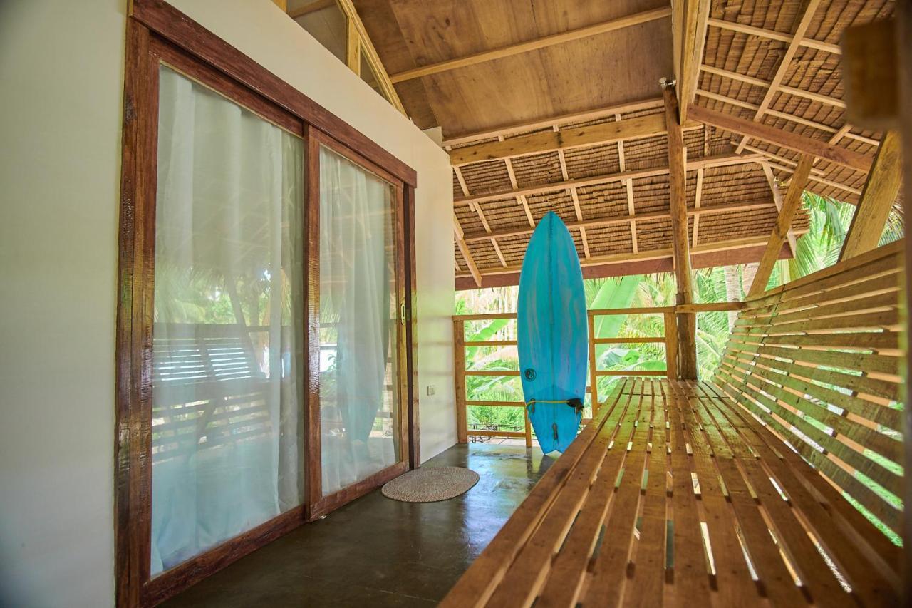 Higala Hostel Siargao General Luna  Buitenkant foto