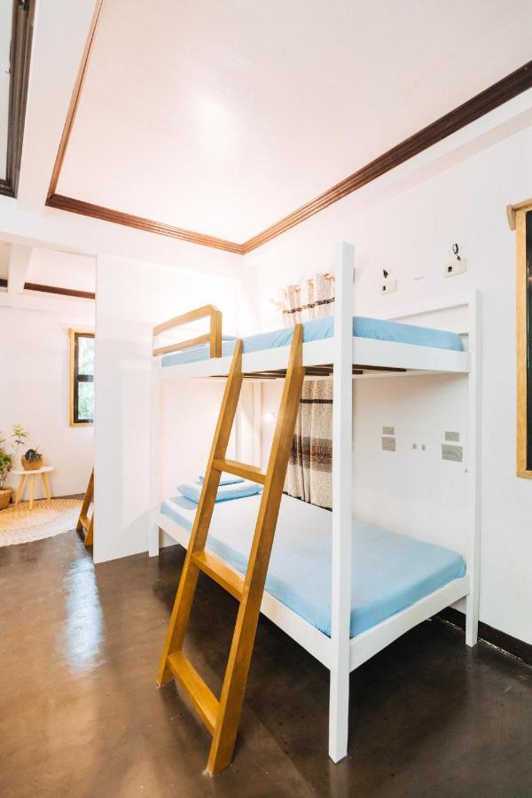 Higala Hostel Siargao General Luna  Buitenkant foto