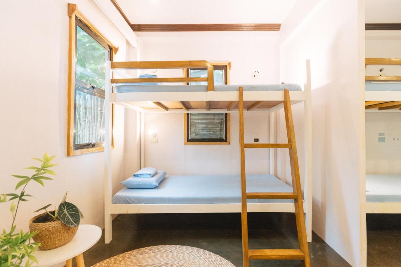 Higala Hostel Siargao General Luna  Buitenkant foto