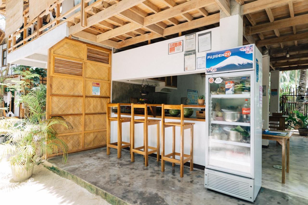 Higala Hostel Siargao General Luna  Buitenkant foto